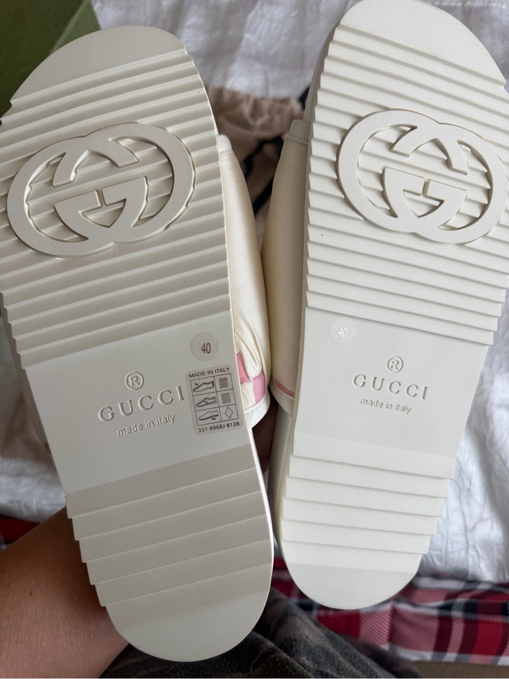 Gucci Cream/Off-White Logo Slide Sandals
